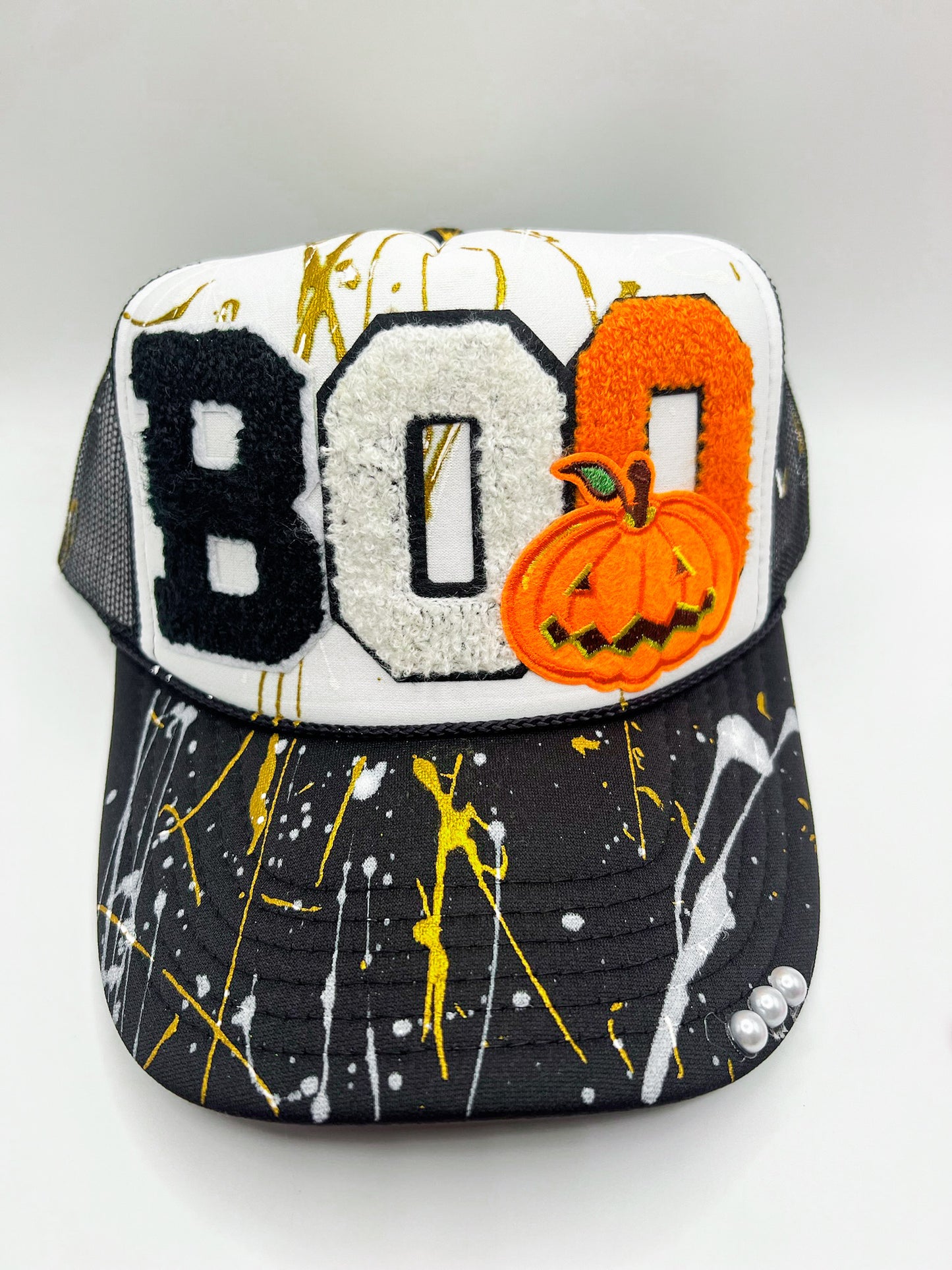 BOO in Black and white Hat
