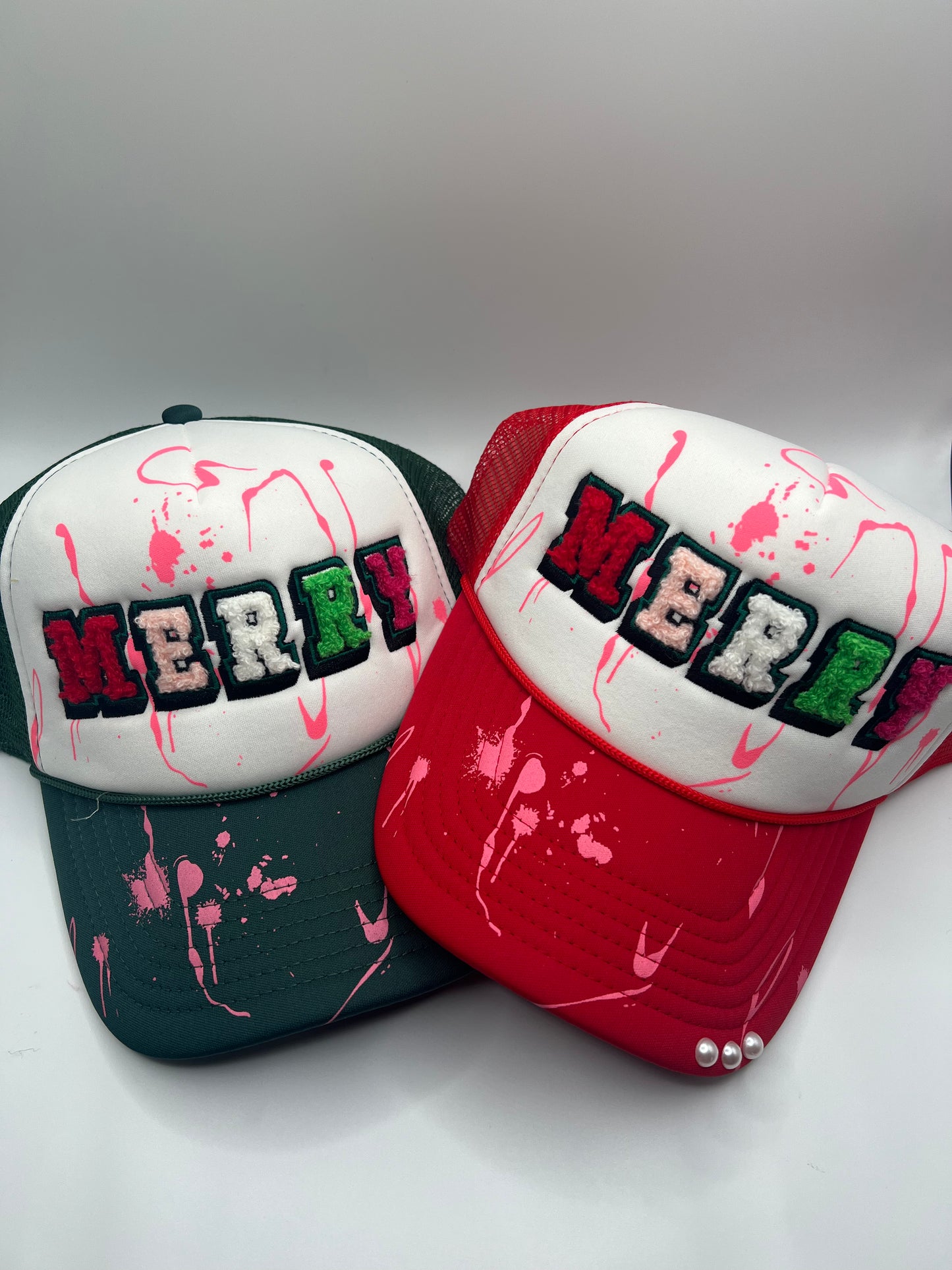 MERRY - Chenille Snapback Hat