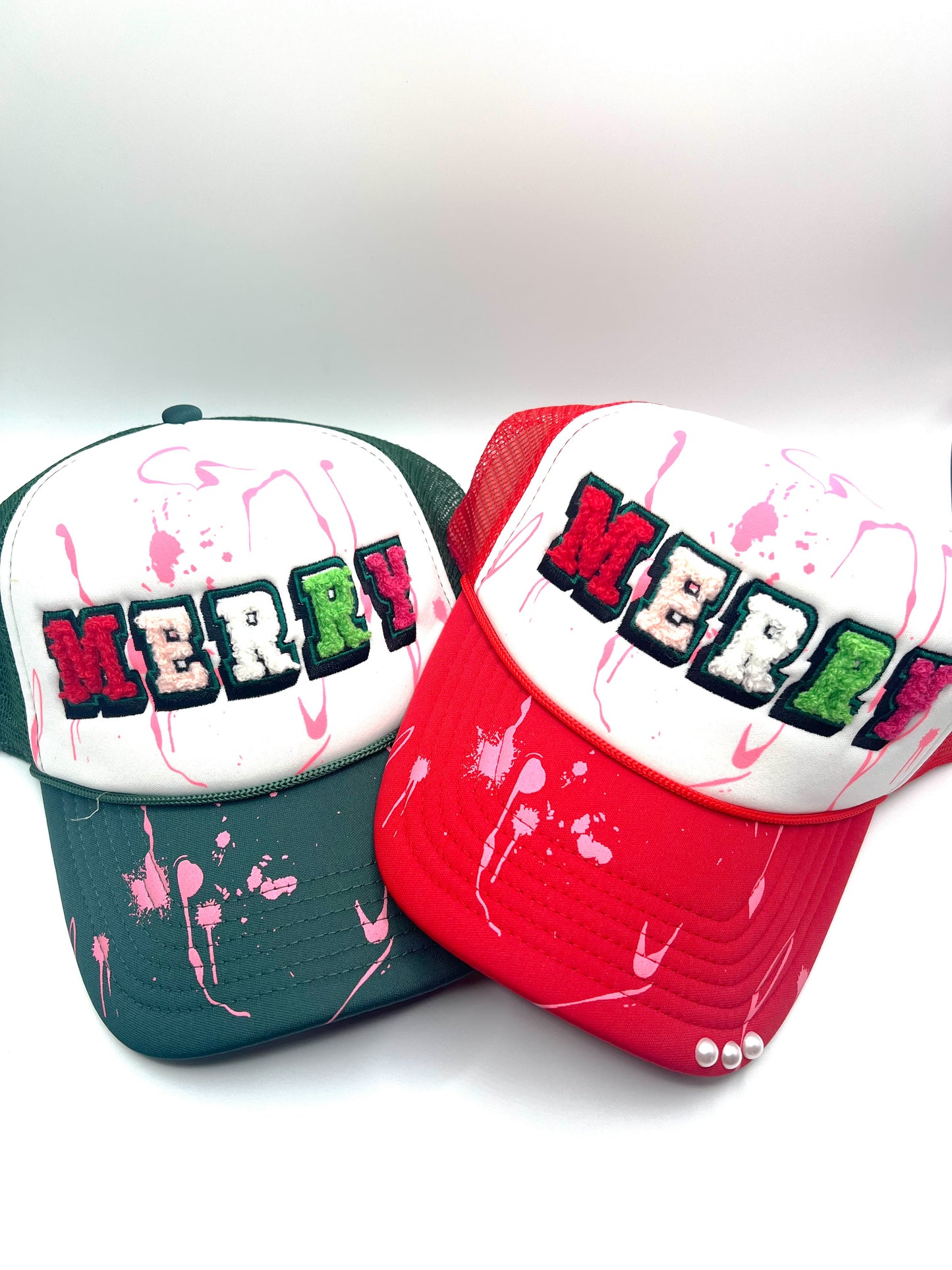 MERRY - Chenille Snapback Hat